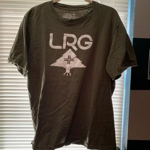 Men’s LRG tee